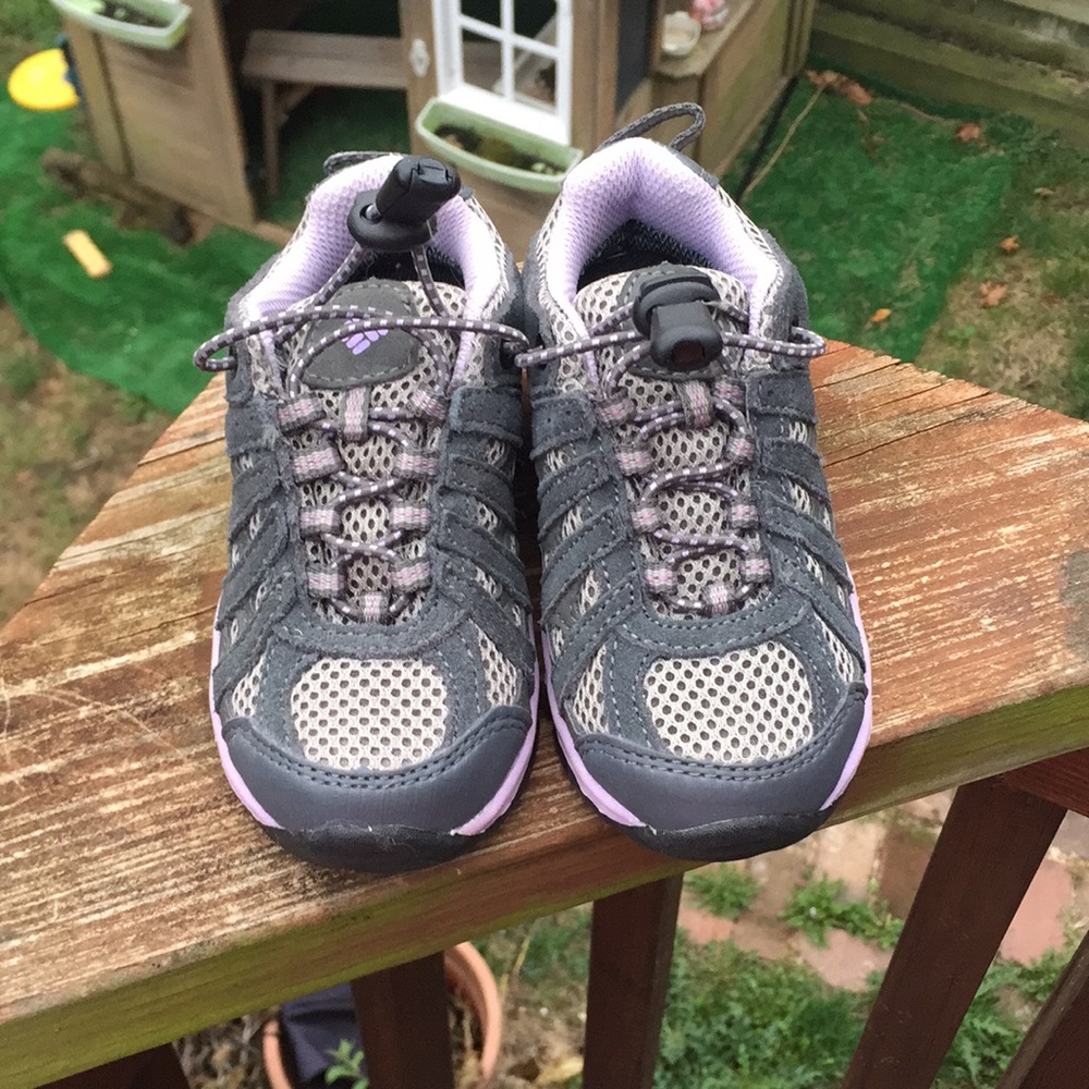 Columbia hiking shoes
